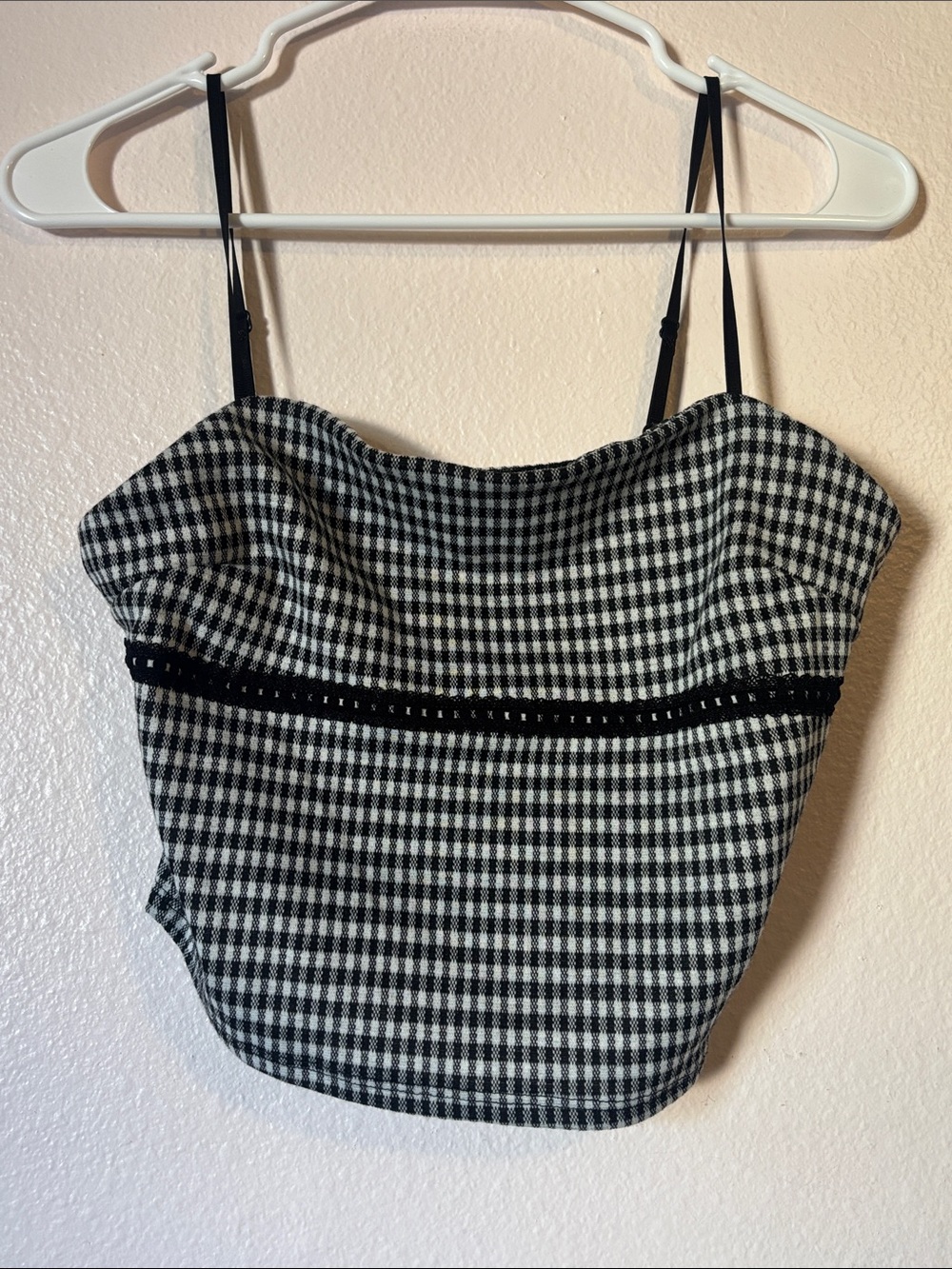 Woman’s Black & White Gingham Spaghetti Strap Crop Top, Size M, NWT